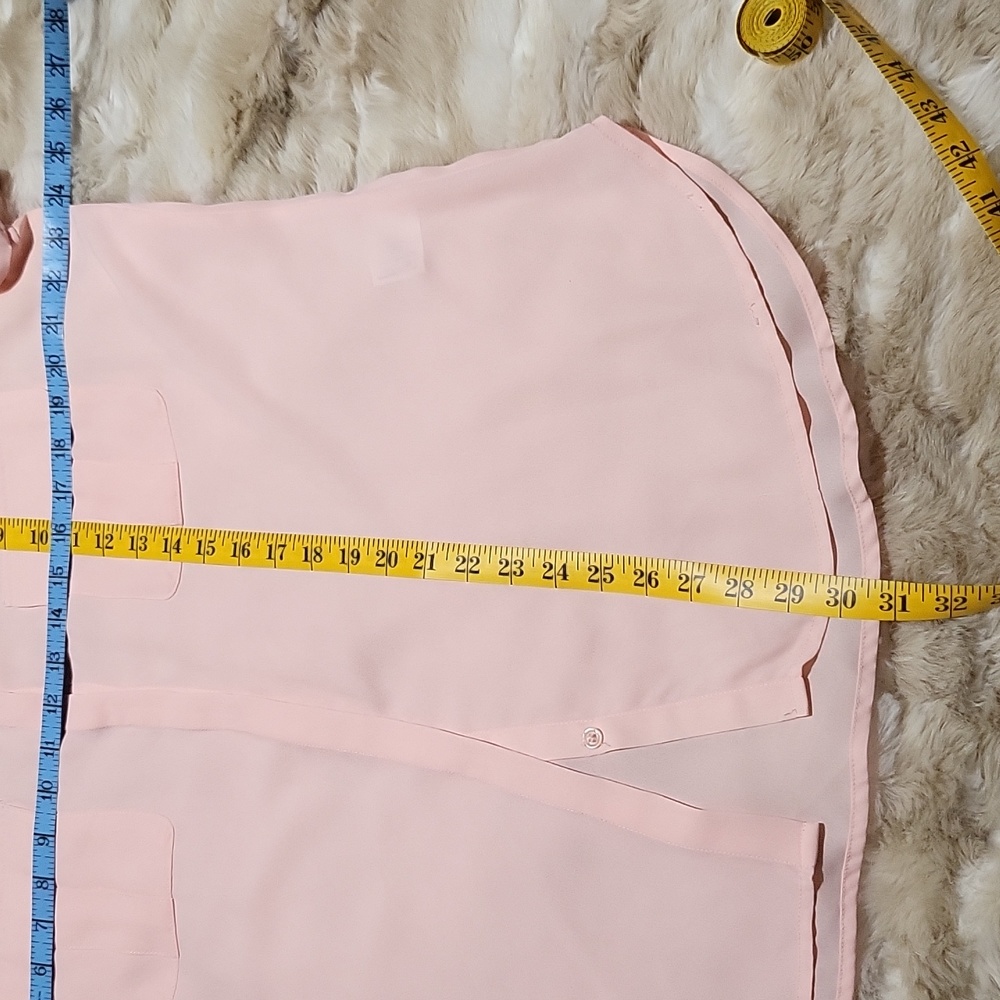 EUC Light Pink Button-Down Tunic. - Picture 5 of 7